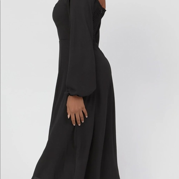 Gorgeous Black Flowy Dress | Super Flattering! - Picture 3 of 3